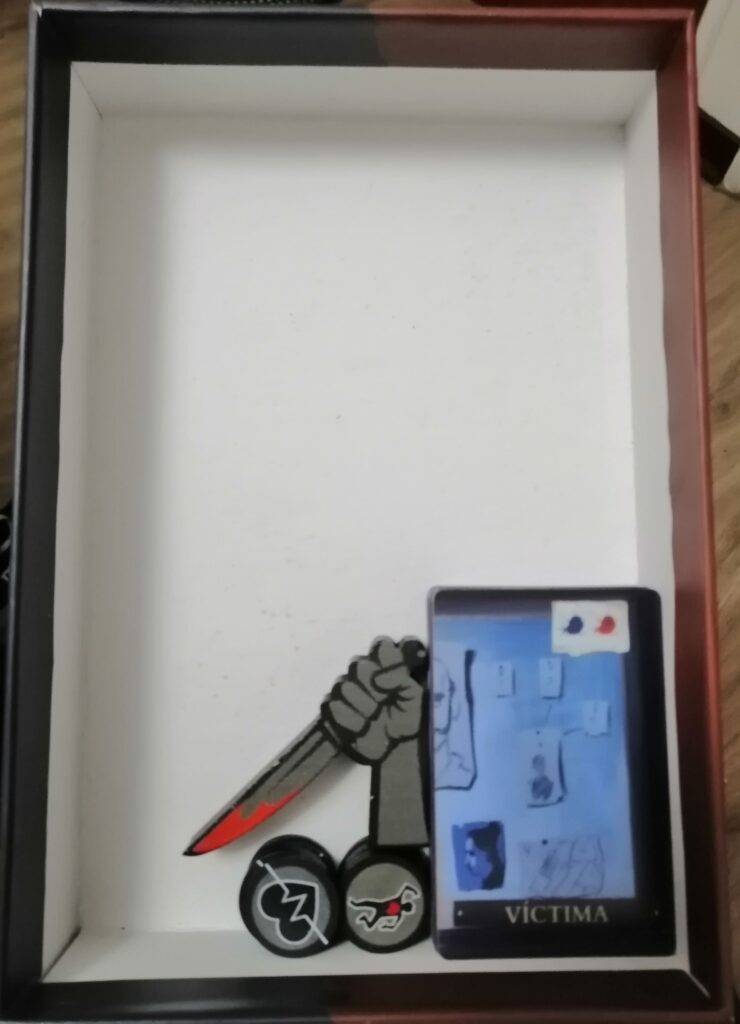 Asesino en  Serie interior caja